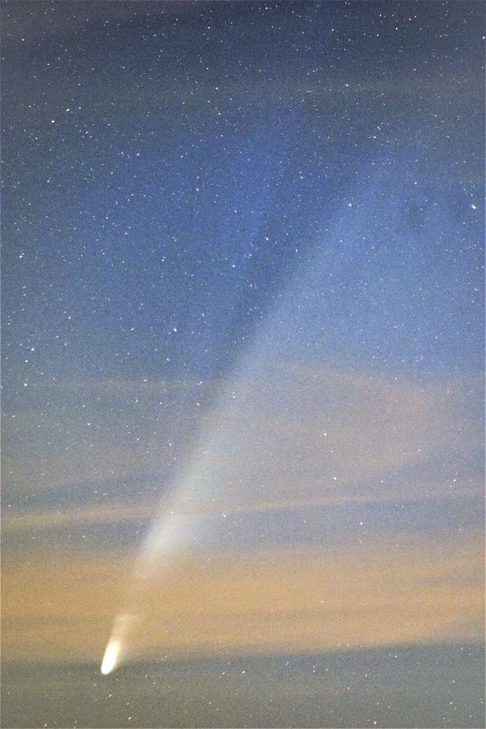 Komet am Horizont